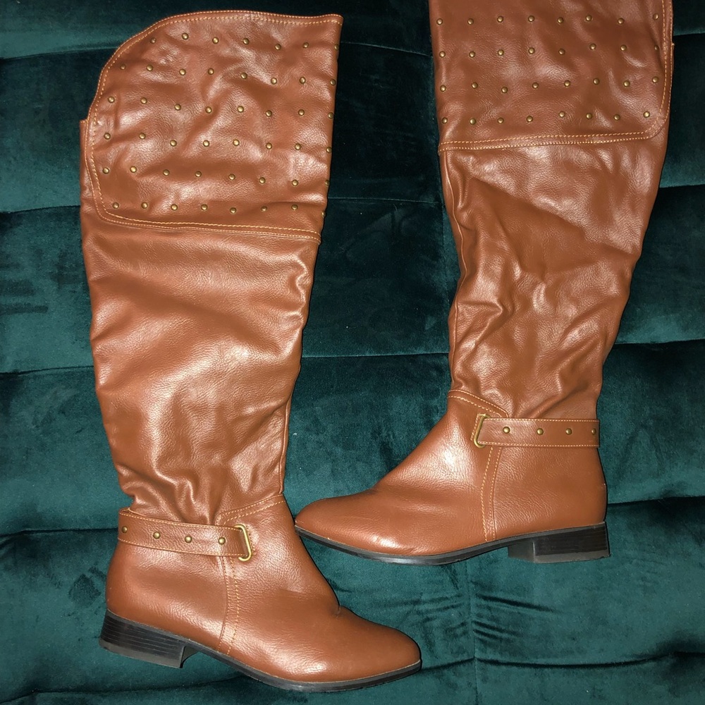 Above knee boots brown .. and red ankle boots